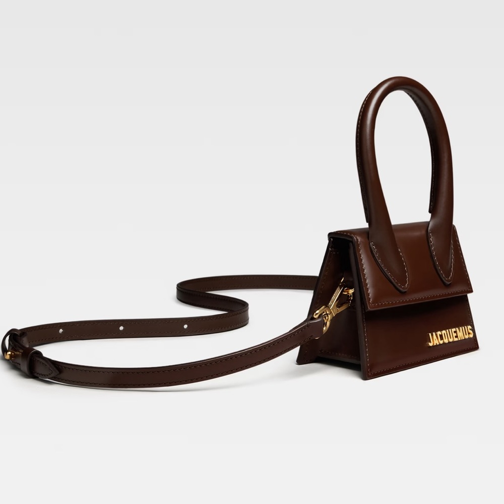 LE RAPHIA
Signature leather mini handbag.

Le Chiquito - Picture 2 of 5